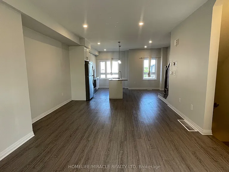 51 Sparrow Ave #20 — Photo 14