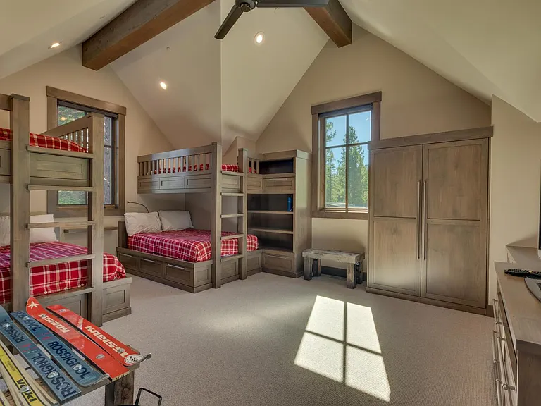 10562 Glenbrook Ct — Photo 23