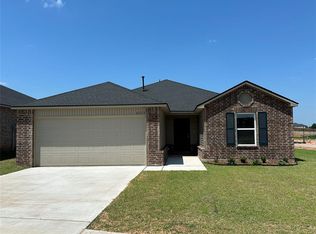 6233 Holm Oak Rd, Edmond, OK 73034