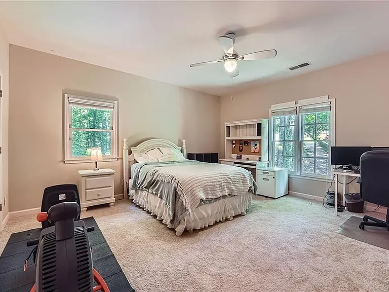 110 Boulder Dr — Photo 26