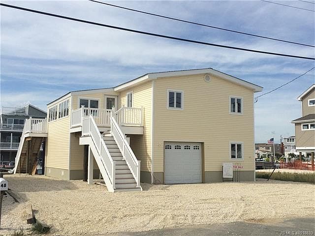 2nd image of 52 Clarence Dr