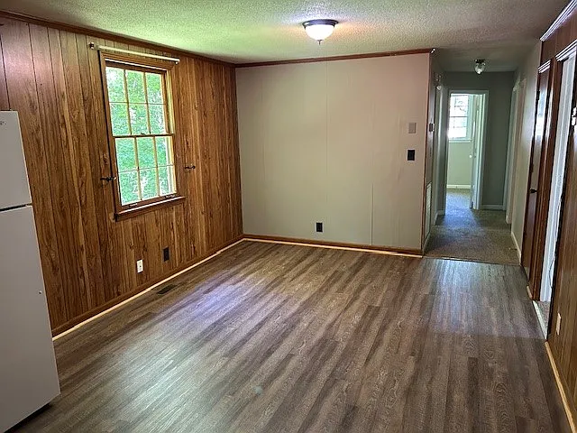 3 bed, 1050 sqft, $1,395 — Photo 3
