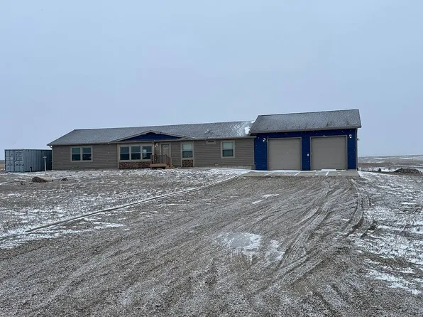 1031 Prairie Hills Ln, Fairview, MT 59221