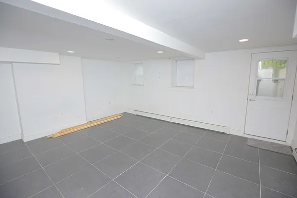 Rented by Nooklyn NYC LLC | media 61