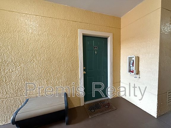 4th image of 2713 Via Murano #1-223
