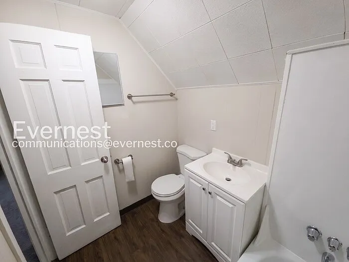749 Racine Ave — Photo 17