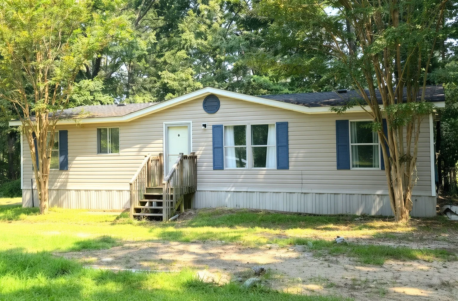3 bed, 1216 sqft, $1,100 — Photo 1