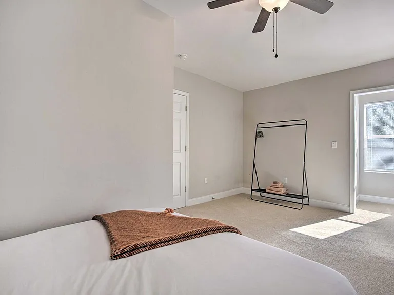 2488 Mellville Ave — Photo 22