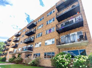 2525 N West Brook Rd #50, Chicago, IL 60707