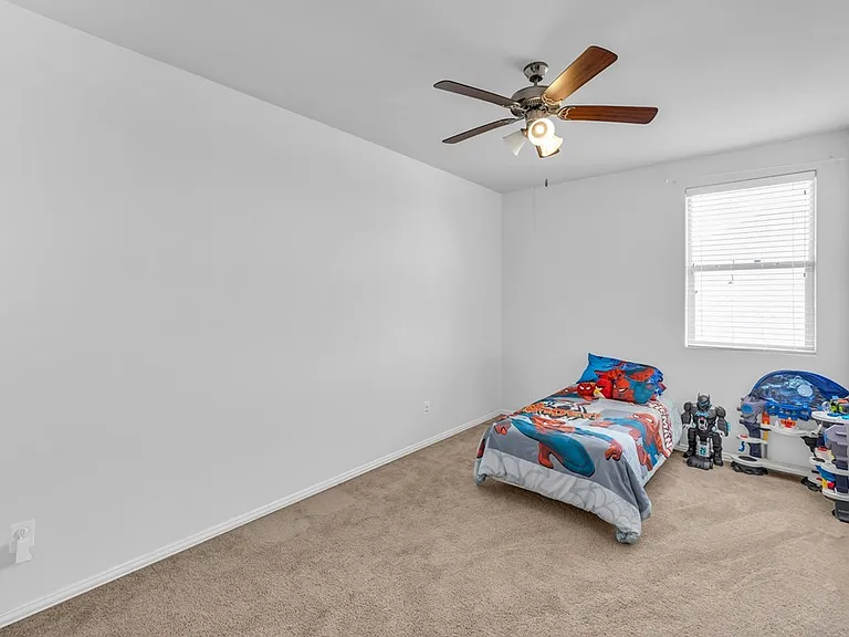 2313 Sky View Rd — Photo 31