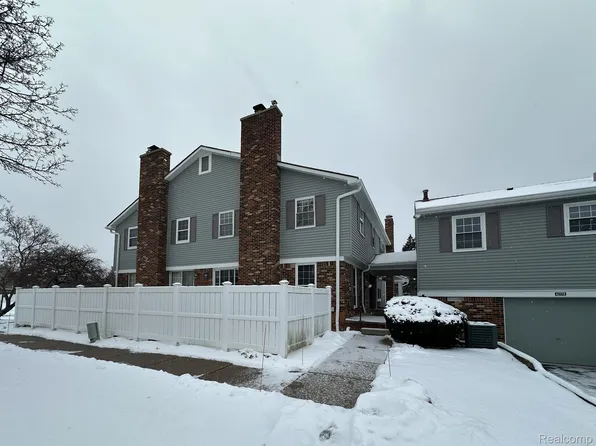 42182 Gladwin St, Northville, MI 48167