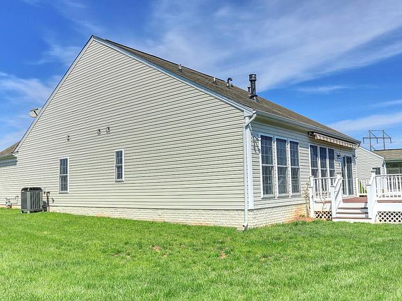 3rd image of 518 Clubside Dr #240