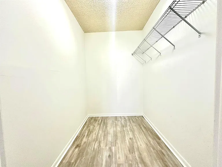 1470 NE 123rd St #A1010 — Photo 14