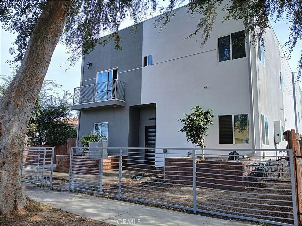 1st image of 1606 W 84th Pl