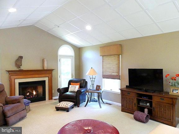 4th image of 5400 Weywood Dr