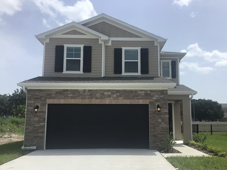 1st image of 927 Walden Pond Dr