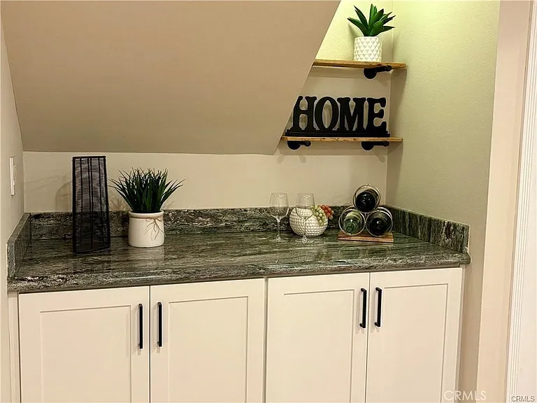18195 Canyon Ct — Photo 10