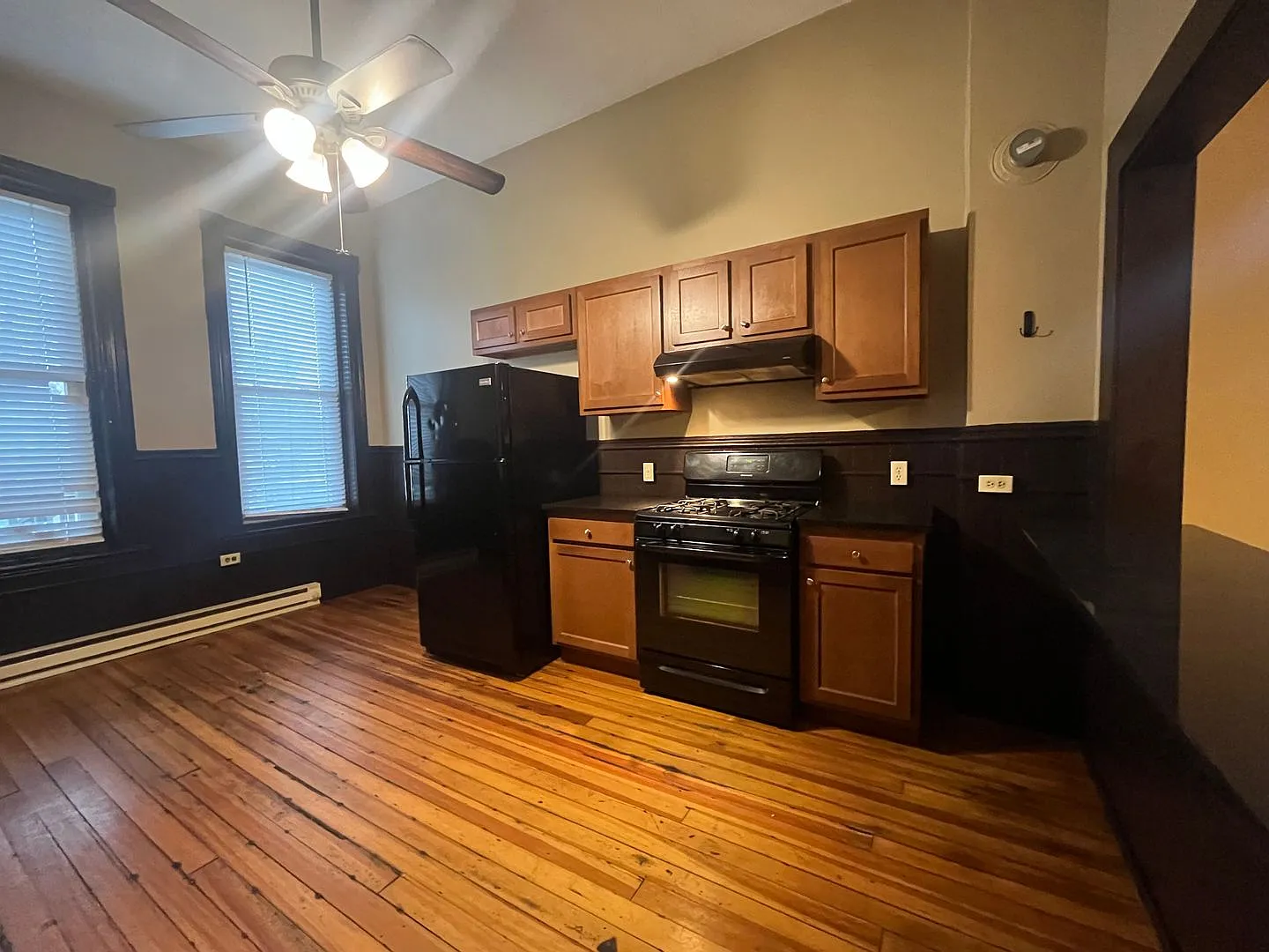 937 University Ave. West — Photo 3