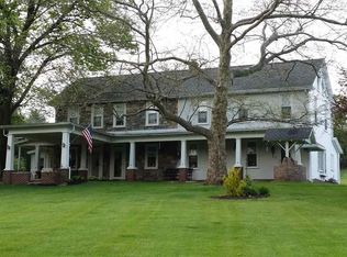 91 E Rauschs Rd, New Ringgold, PA 17960