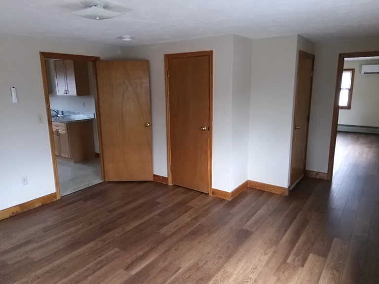 121 King Philip Rd — Photo 13