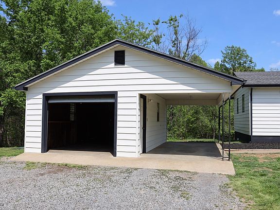 2nd image of 3375 Olive Creek Rd