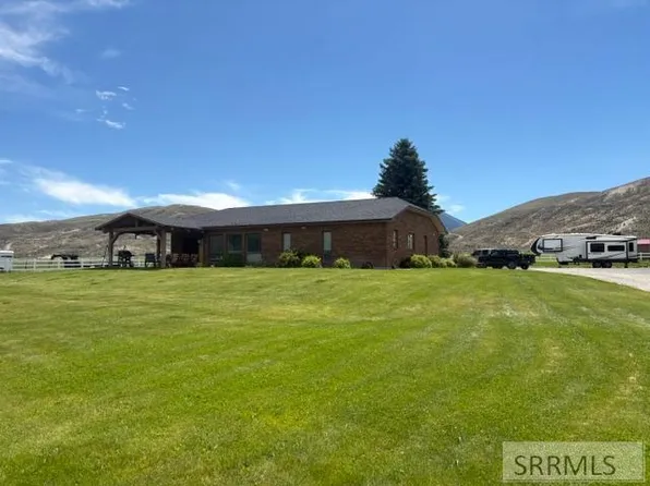 61 Three Mile Ln, Salmon, ID 83467