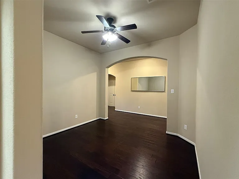 24311 Piazza Dr — Photo 14