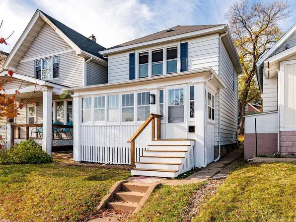 1115 E 9th St, Duluth, MN 55805