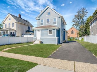 23 Maple Ave, Hempstead, NY 11550