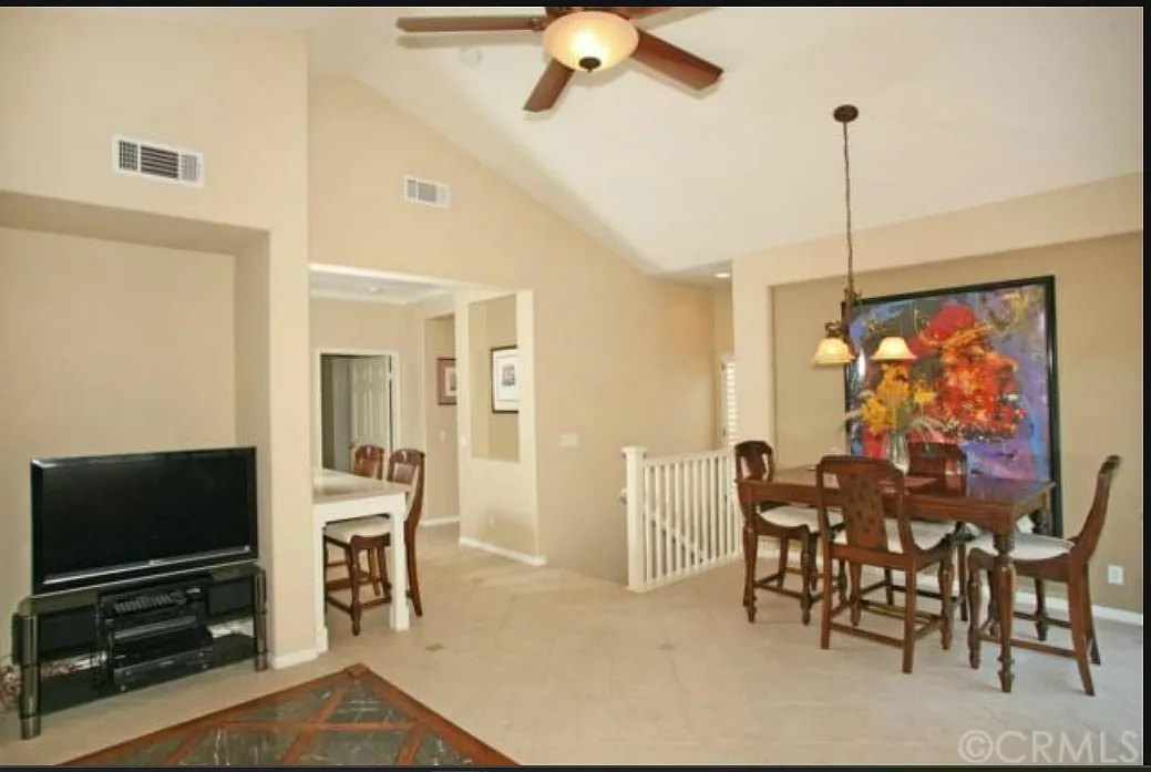 Building Photo - 20 San Clemente