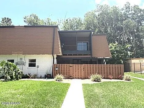 104 Moonstone Ct