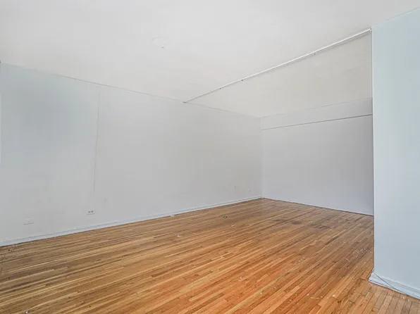 1840 East 13th Street image 10 of 24