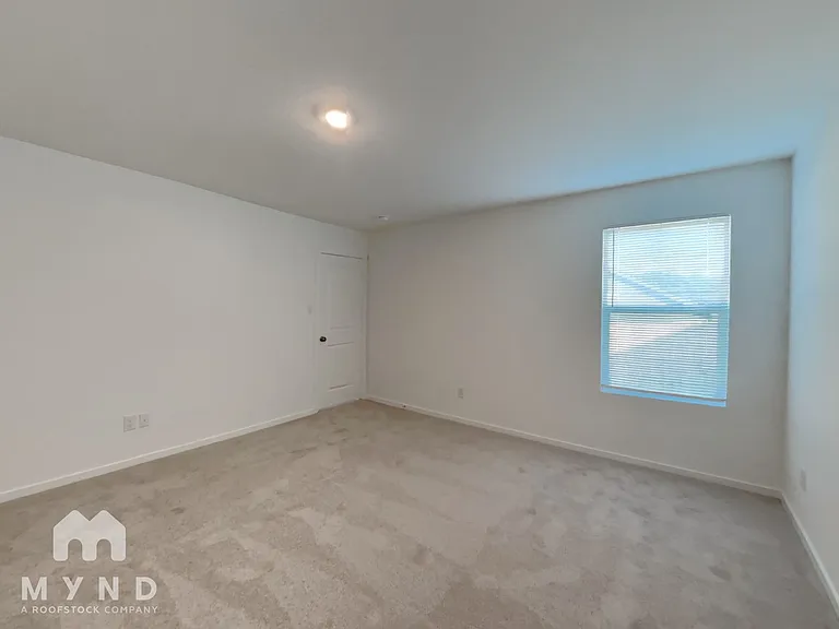 1262 Basswood Dr — Photo 12
