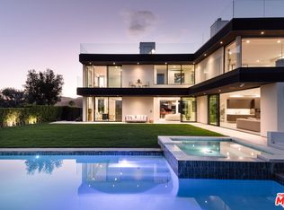 2162 Westridge Rd, Los Angeles, CA 90049