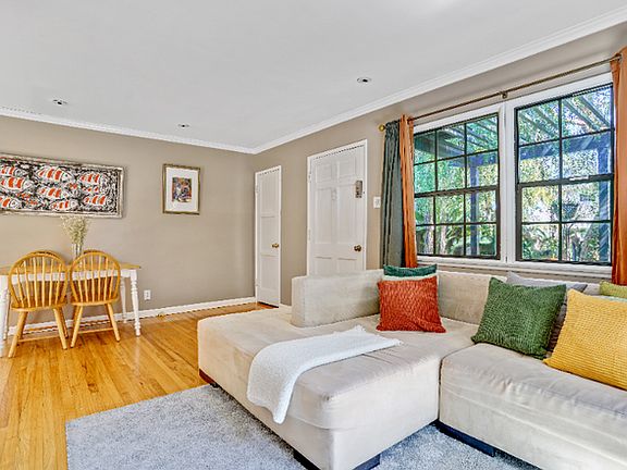 2nd image of 4251 Sunnyside Ave