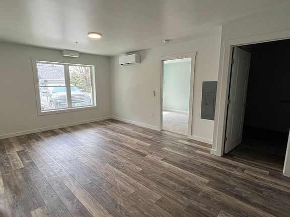 5th image of 34 South St #4