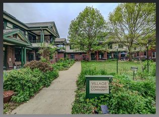 1112 Mound St APT D, Madison, WI 53715