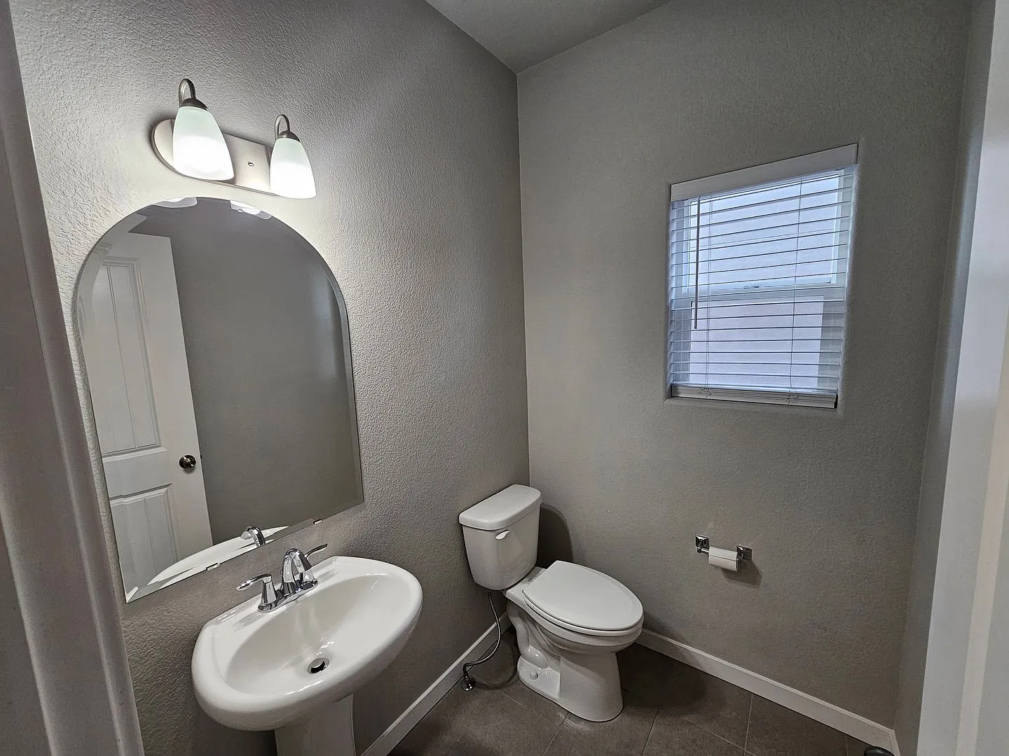3 Bed 3 Bath House in 80908!! — Photo 4