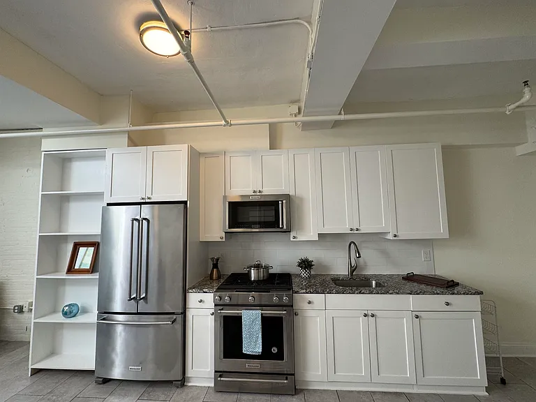 300 Communipaw Ave #43 — Photo 9