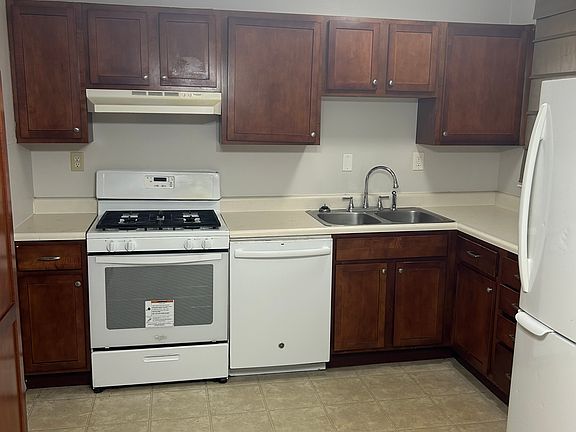 2nd image of 5106 Ville Donna Ln