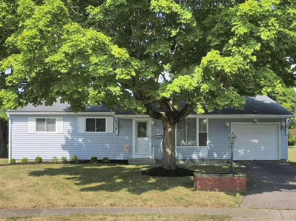 155 Putnam Rd, Heath, OH 43056
