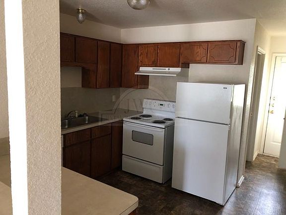 3rd image of 1911 Monte Carlo Ln APT C