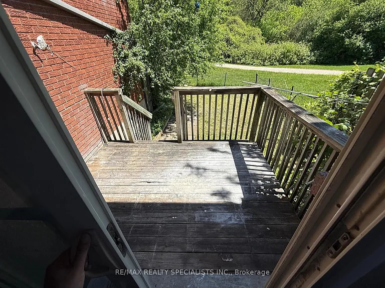 15 Scenic Dr #9 — Photo 23