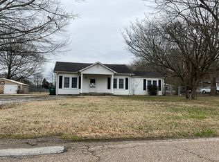 198 Chester Levee Rd, Jackson, TN 38301