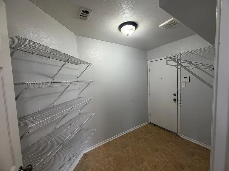 7615 Equinox Hl — Photo 20