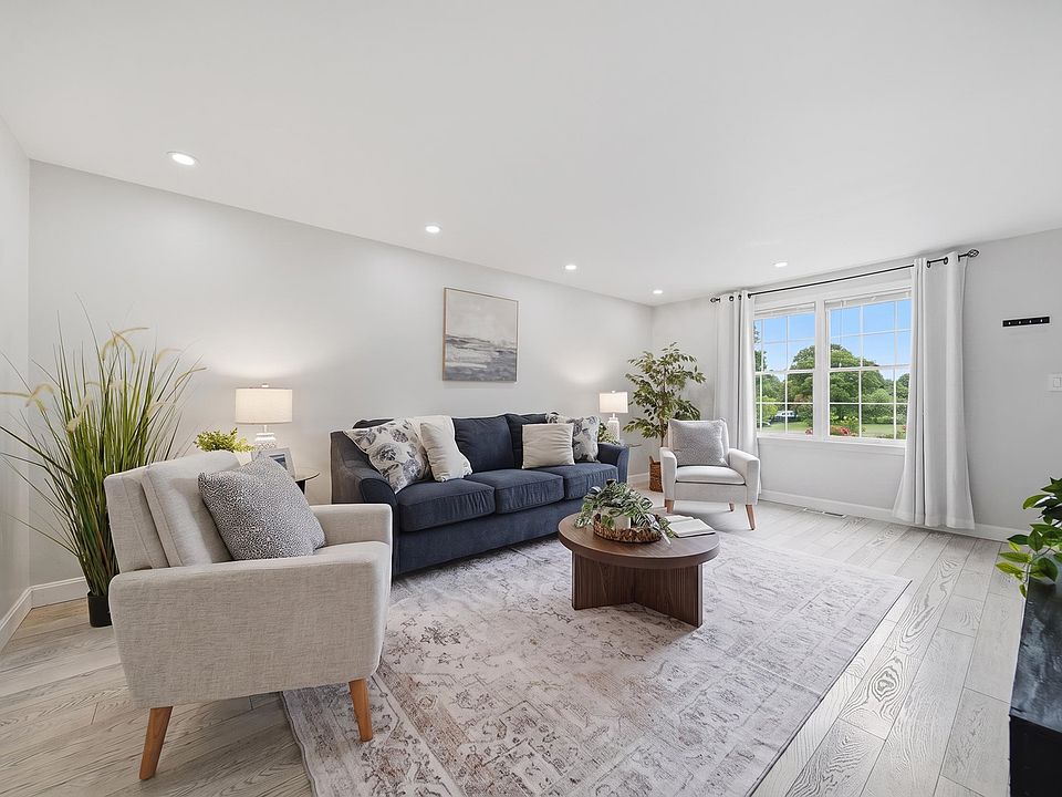 1st image of 10 Oliver Street