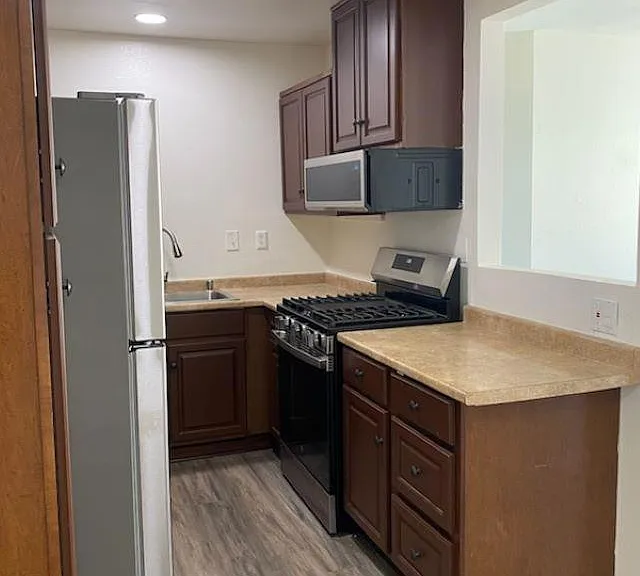 2088 Montgomery Ave #L — Photo 14