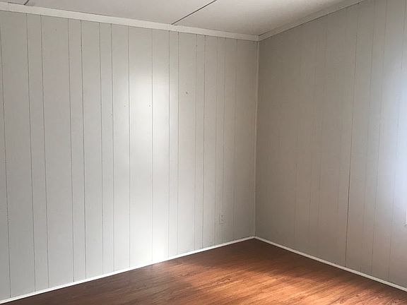 3rd image of 1503 Hinton St Lot 1