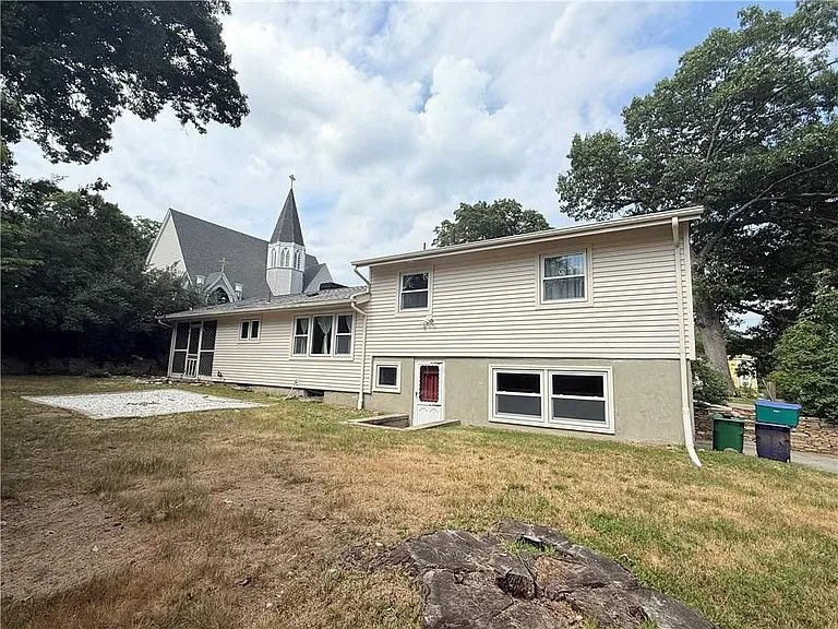 121 Greenwich Ave — Photo 19