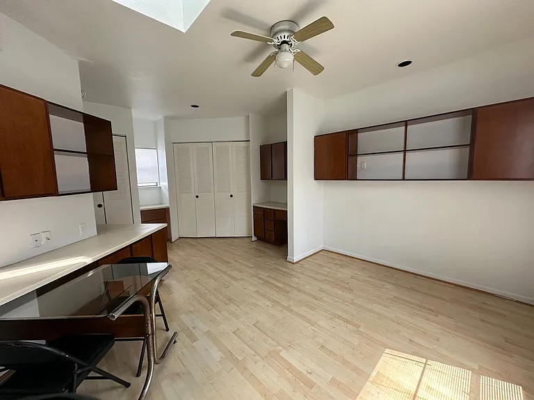 7901 Cambridge St — Photo 14
